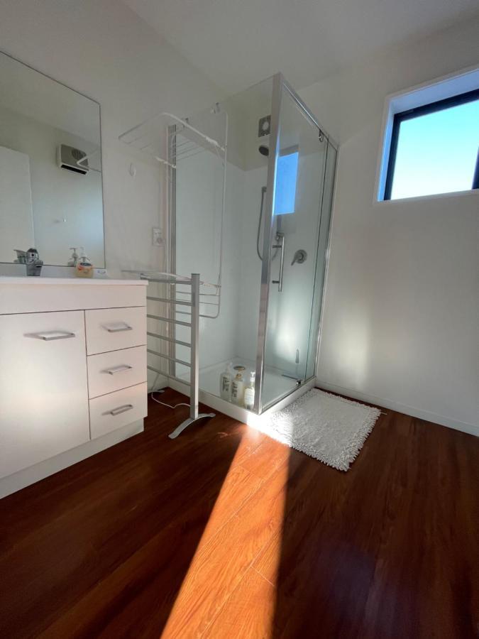 Апартаменты Quiet, New, Sunny Cnzhouse On Upstairs Near Cbd Крайстчёрч Экстерьер фото