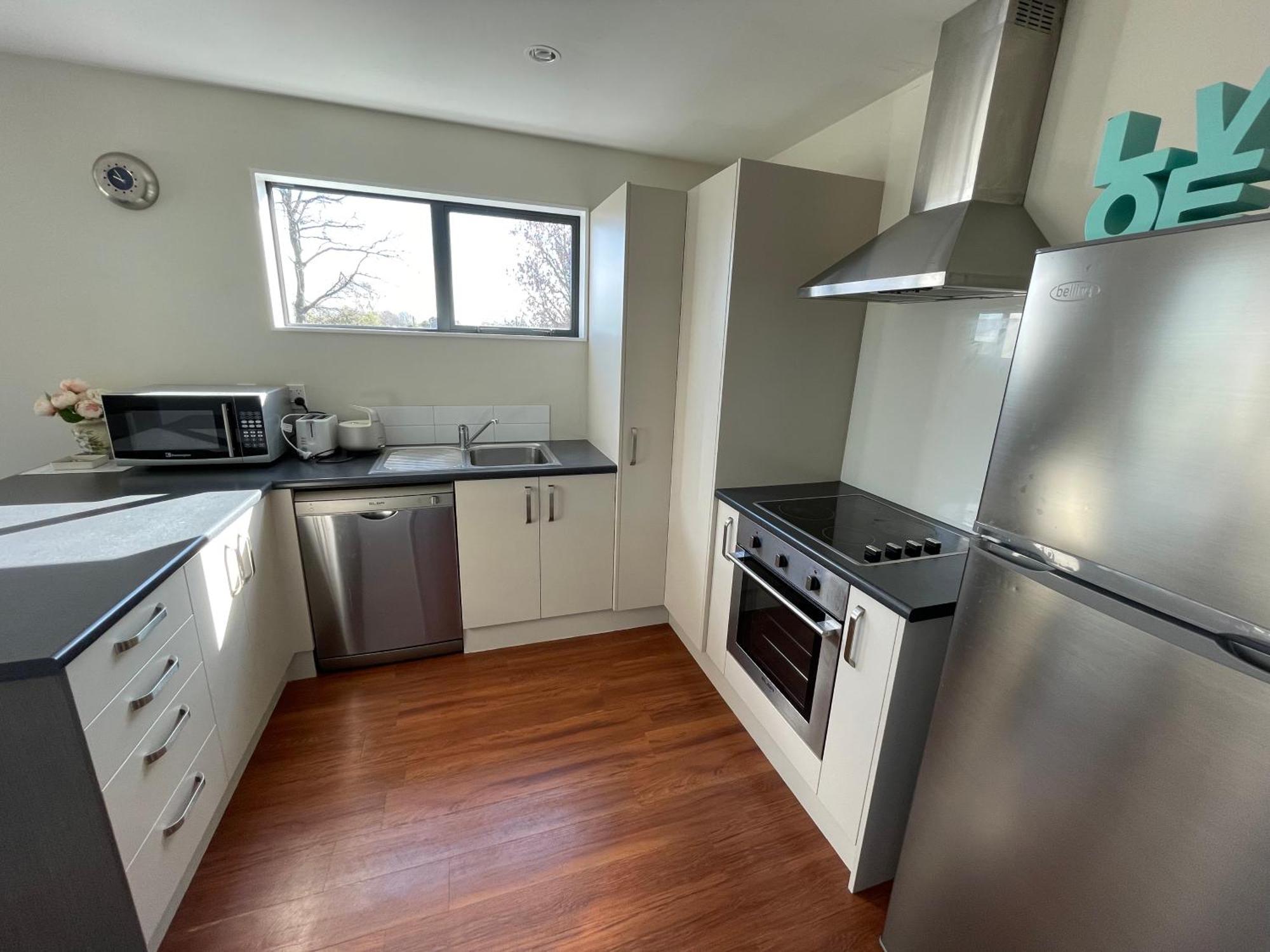Апартаменты Quiet, New, Sunny Cnzhouse On Upstairs Near Cbd Крайстчёрч Экстерьер фото
